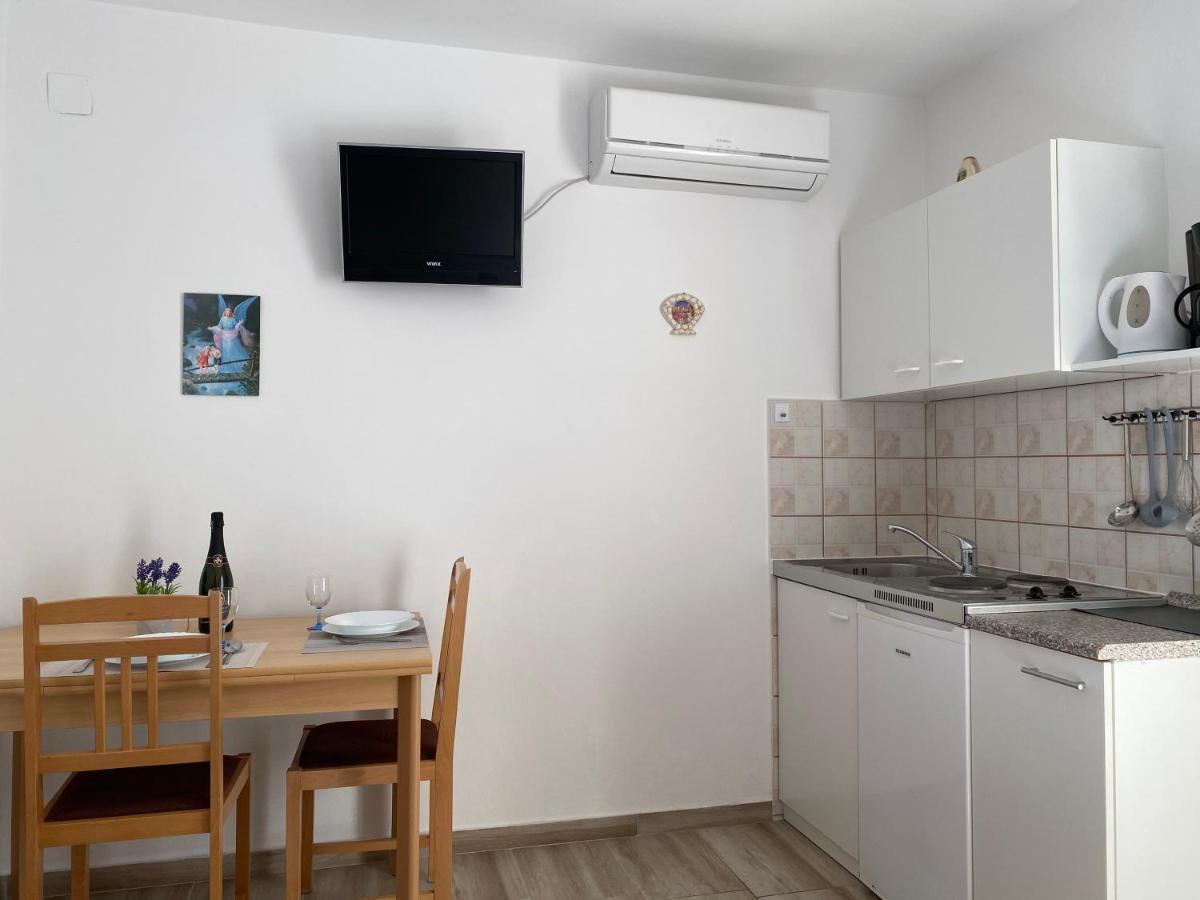 Guest House Dijana 克尔克 外观 照片