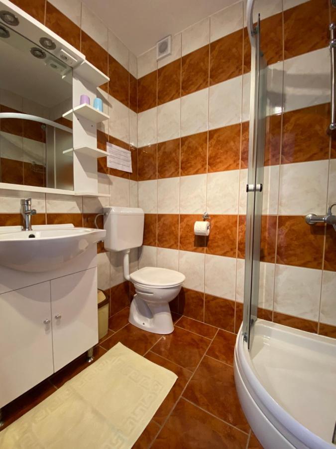 Guest House Dijana 克尔克 外观 照片