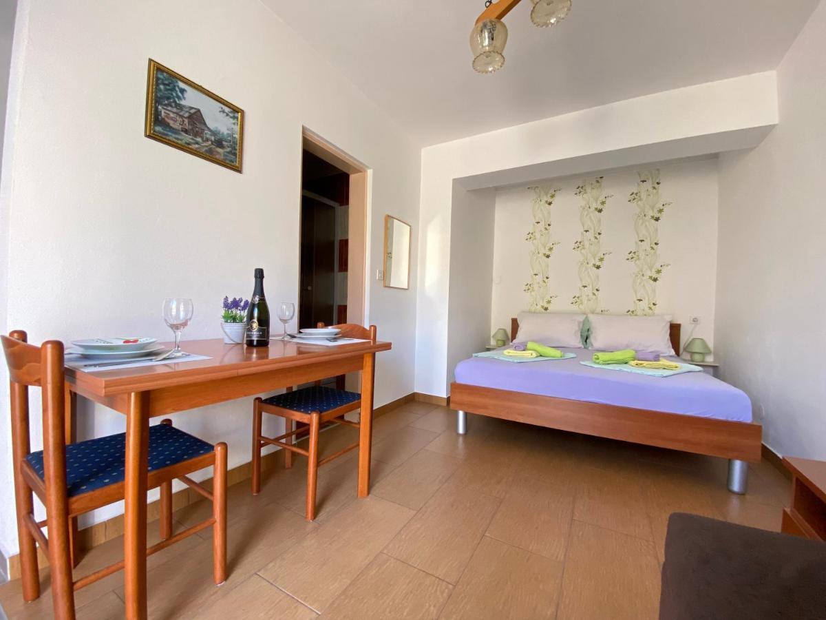 Guest House Dijana 克尔克 外观 照片